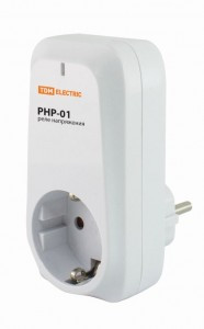 TDM реле напряжения в розетку РНР-01, 16А, 3500Вт SQ1513-0001