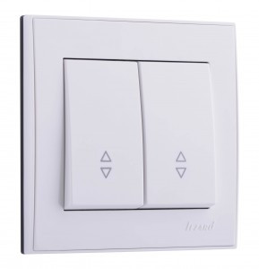 Lezard RAIN выкл. прох. СУ 2 кл. бел. (корпус PC) 703-0202-106