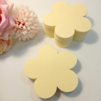 Uniel VELOUR фоамиран для творчества, ваниль 9х9см 1мм. пятилист. VR-FE7 42T10/S50X50/PWF018