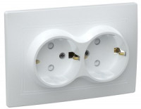 IEK КВАРТА РСш12-3-КБ роз. СУ 2 мест. земля с защ.штор. 16А бел. ERK21-K01-16-DM