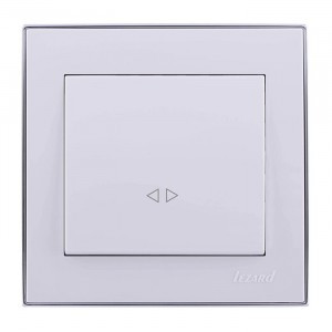 Lezard RAIN выкл. промежуточный СУ 1 кл. бел. с бок. вст. хром (корпус PC) 703-0225-107