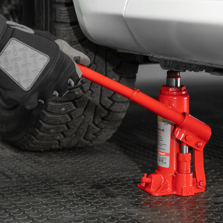 Домкрат гидравлический бутылочный, 4 т, h подъема 180 - 320 мм Sparta Compact