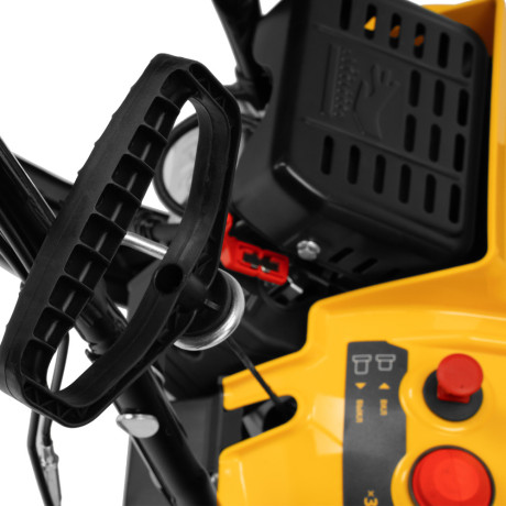 Бензиновая снегоуборочная машина SB 460 Sled, 99cc, лыжи ручной старт Denzel