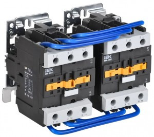 IEK Контактор КМИ-48032 реверс. 80А 230В/АС3 2НО, 2НЗ KKM43-080-230-22-1