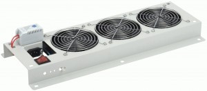 ITK Вентиляторная панель с выключателем и термостатом 3 модуля серая