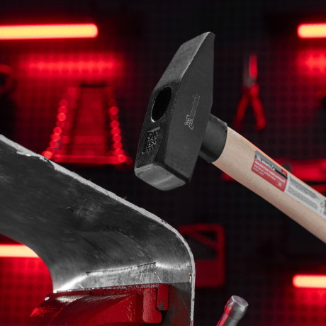 Молоток слесарный, 1000 г, квадратный боек, деревянная рукоятка Matrix