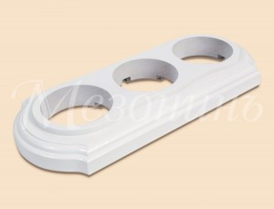 МЕЗОНИНЪ Рамка дерев. трехместная "Элегант" , белый GE70703-01