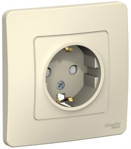 Systeme Electric BLANCA роз. СУ 1 мест. 16А молоч. (пл.осн., земля штор.) BLNRS001112 (10!)