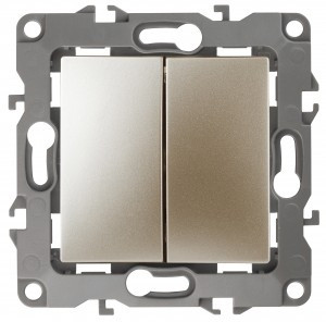 ЭРА 12 мех. выкл. СУ 2 кл. 10А без м.лапок, шампань, автоклеммы 12-1004-04 0332