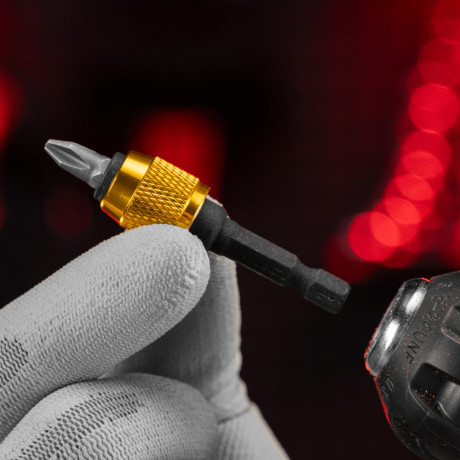 Набор бит, магнитный адаптер, CrV, пластиковый кейс, 64 шт. Matrix