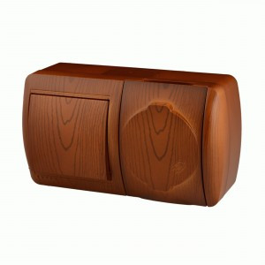 Lezard Ната блок ОУ роз.1 мест(земля, крыш,16А)+выкл. 1 кл. 10А сосна гориз (корп.PC) 710-0800-170