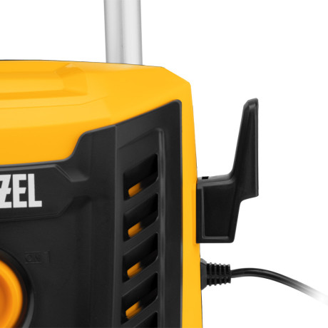 Моечная машина высокого давления R-180, 2200 Вт, 180 бар, 380 л/ч, колесная Denzel