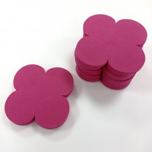 Uniel фоамиран для творчества малин. сорбет 9х9см, 1.3мм, четырехлист. VR-FE4 35T13/R100/HPL13A004