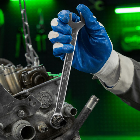 Набор инструментов, 1/2", пластиковый кейс, 32 предмета// Сибртех