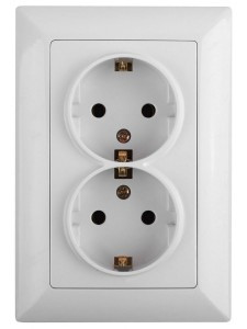 ЭРА Intro Solo роз. СУ 2 мест. земля  штор, 16А, белый 4-208-01 53697