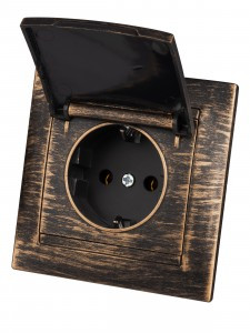 TDM Лама роз. СУ 1 мест. 16А (земля) IP44 с крышкой старинная бронза SQ1815-0767