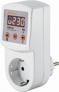 TDM реле напряжения в розетку РНР-02, 16А, 3500Вт, дисплей, U регул. 220-280В, 160-210В SQ1513-0002