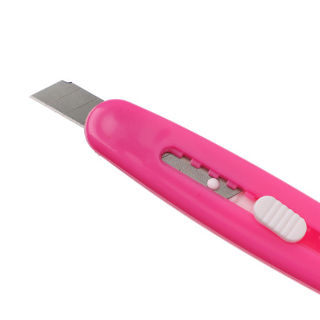 ClipStudio Нож канцелярский малый, 9см, лезвие 9мм, пластик, 3 цвета