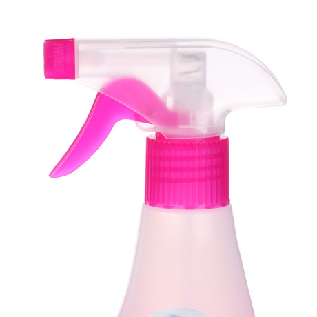 Чистящее средство для стекол, пластика и зеркал GRASS Clean Glass Лесные ягоды, п/б, 600мл