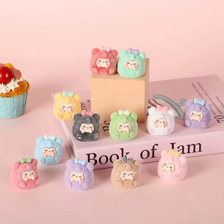 ИГРОЛЕНД Игрушка сюрприз "Пухляши" с наклейками, 12,5х10,5см, полистоун, PVC, 12 дизайнов