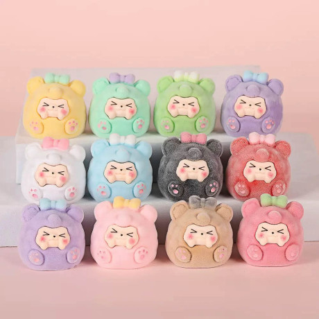 ИГРОЛЕНД Игрушка сюрприз "Пухляши" с наклейками, 12,5х10,5см, полистоун, PVC, 12 дизайнов