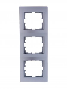 Lezard KARINA рамка 3 мест. (верт.) б/вст матов. серебро (ABS) 707-4300-153