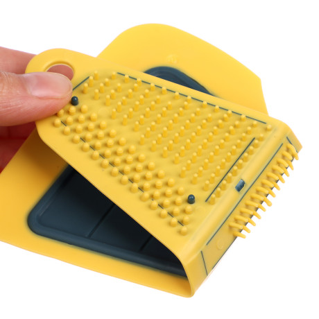 VETTA Скребок-щётка термопластичная резина, 16х9,5 см, 3 цвета