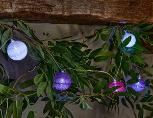 Гирлянда-нить (бат) Клубки (шарики) 10LED белый 2м. (2*AA) ULD-S0200-010/STB/2AA IP20 Uniel