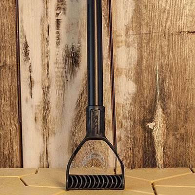 Черенок ПВХ с V-образной черной ручкой d32