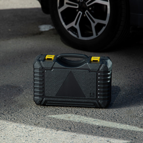 ЕРМАК Набор 12 предметов с 2-х поршневым компрессором 12В, 60л/мин, 180Вт