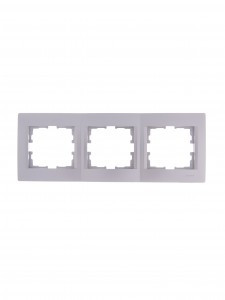 Lezard KARINA рамка 3 мест. (горизонт.) б/вст матов. серебро (ABS) 707-4300-148
