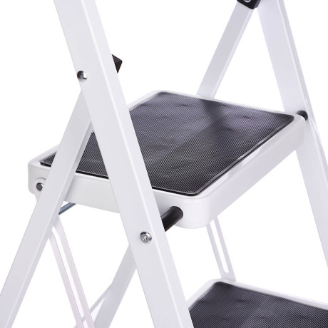 ЕРМАК Стремянка стальная (макс.нагрузка 150кг), 4 ступени, прорезиненные ступени