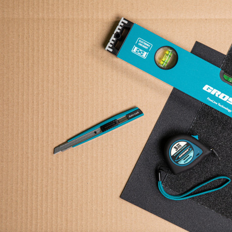 Нож, 145 мм, корпус ABS пластик, выдвижное сегментное лезвие 9 мм (SK-5) металлическая направляющая Gross