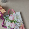Пакет подарочный бумажный тм LADECOR, L 26x32x10 см, 4 дизайна, тюльпаны