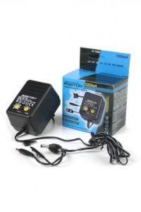 Блок пит. Robiton PC1000 AC/DC (1.5/3/4.5/6/7.5/9/12V 1A) нестабил.,крестов.насадки (универсал. поля