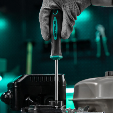 Набор инструментов, 1/2", 1/4", CrV, 12 гранные головки, пластиковый кейс, 76 предметов Stels