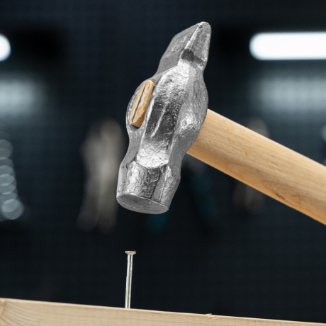 Молоток слесарный, 500 г, круглый боек, деревянная рукоятка