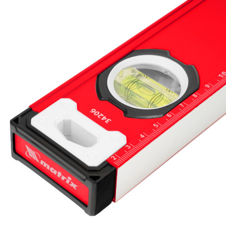 Уровень алюминиевый, фрезерованный, 3 глазка, рукоятки, 2000 мм Matrix