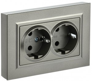 IEK BRITE роз. СУ 2 мест. земля(штор.) 16А РСш12-3-БрШ шампань BR-R24-16-K37-F