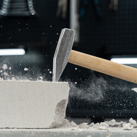 Молоток слесарный, 600 г, квадратный боек, деревянная рукоятка