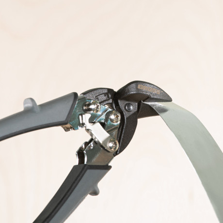 Ножницы по металлу "Piranha", 185 мм, прямой и левый рез, сталь СrM, двухкомпонентные рукоятки Gross