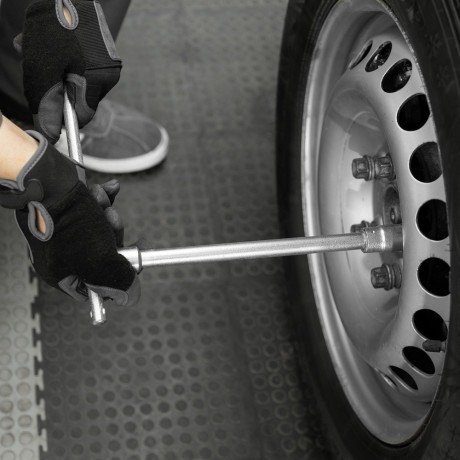 Набор слесарно-шоферского инструмента "Универсал-2", пластиковый бокс (НИЗ)