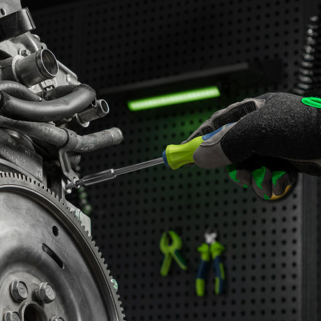 Набор инструментов, 1/2", 3/8", 1/4", пластиковый кейс 215 предм. Сибртех