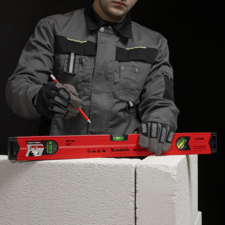 Уровень алюминиевый магнитный, 600 мм, фрезерованный, 3 глазка (1 зеркальный) усиленный Matrix