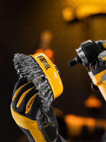 Щетка для УШМ, 125 мм, "Чашка", крученая нержавеющая проволока 0.5 мм, М14 Denzel