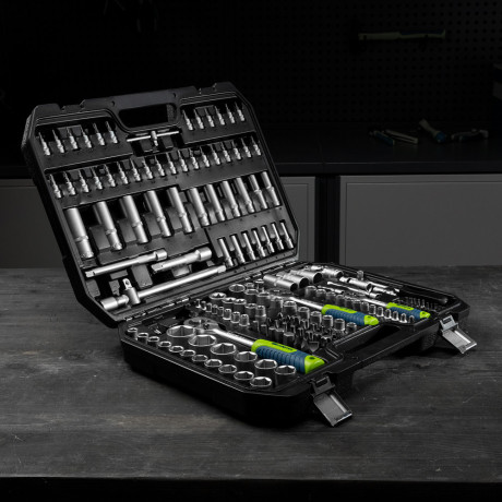 Набор инструментов, 1/2", 3/8", 1/4", пластиковый кейс 172 предм. Сибртех