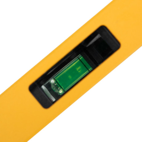 Уровень алюминиевый, магнит, фрезерованный, 3 глазка (1 зеркал.) 0,5 мм/м, 1200 мм Denzel