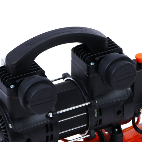 ЕРМАК Компрессор пневматический безмасляный 10л с пистолетом и шлангом 5м