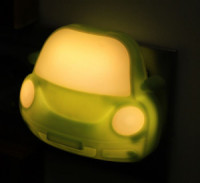 Camelion NL-197 ночник св/д 0.5W 95x75x80 Машинка зеленая, 220V, пластик, выкл.