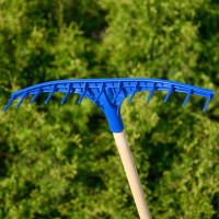 Грабли сенные 13 зубов цветные